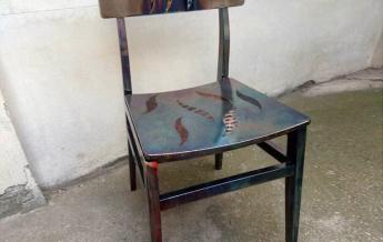 Ferdi sedia sit down please